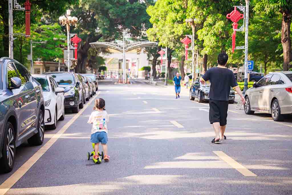 点击图片退出